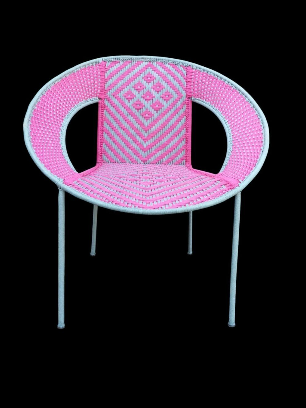 Fauteuil tressé, modéle Koori rond rose et gris